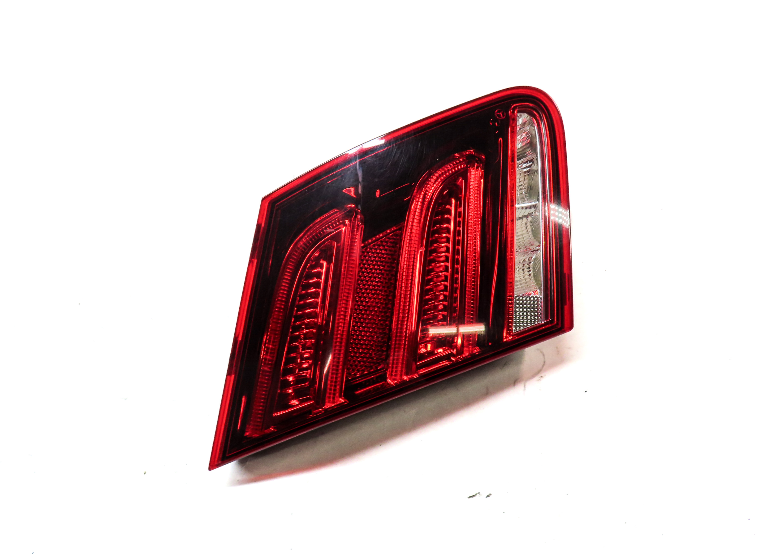 14-16 MERCEDES E-CLASS SEDAN W212 REAR LEFT INNER LED TAILLIGHT TAIL LIGHT LAMP — exact item pictured